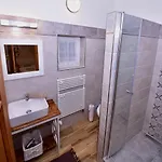 Naposdombi Apartment *