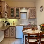 Naposdombi Apartment *