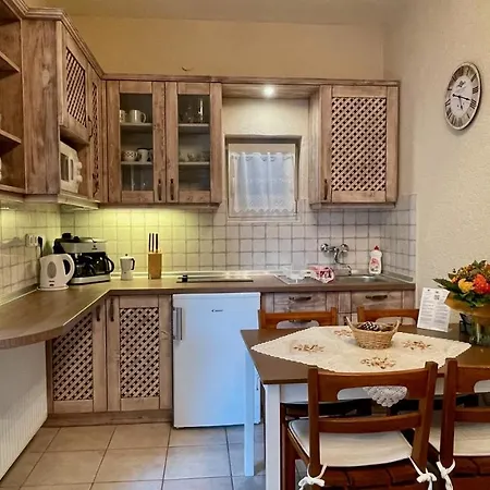 Naposdombi Apartment *
