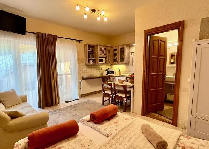 Naposdombi Lägenhet