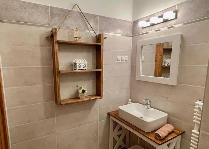 Lägenhet Naposdombi